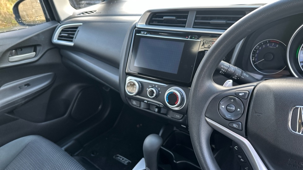 Used Honda Jazz 2020 for sale - 76966647: Photo 15