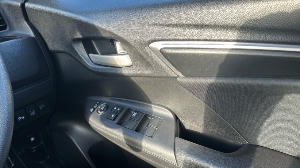 Used Honda Jazz 2020 for sale - 76966647: Photo 29