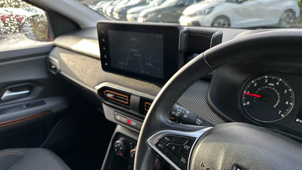 Used Dacia Sandero Stepway 2021 for sale - 76847171: Photo 24