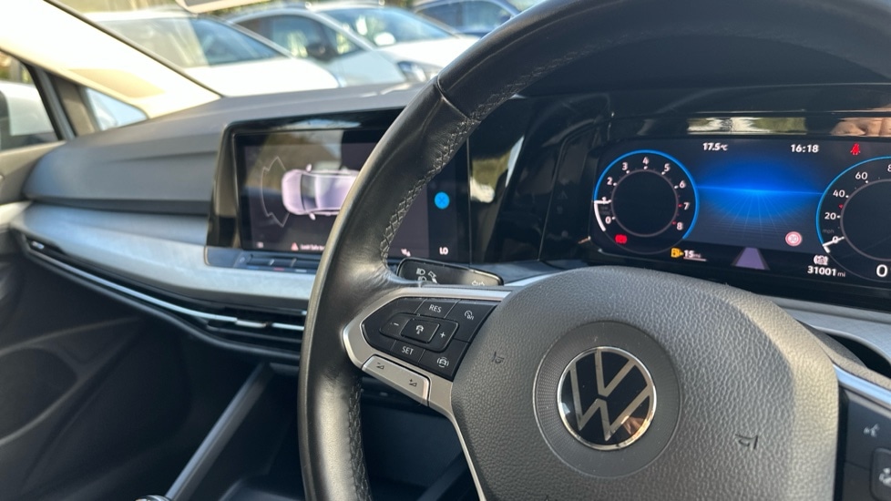 Used Volkswagen Golf 2022 for sale - 76092168: Photo 23