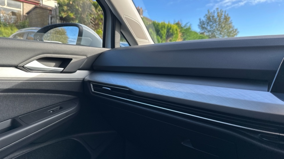 Used Volkswagen Golf 2022 for sale - 76092168: Photo 31