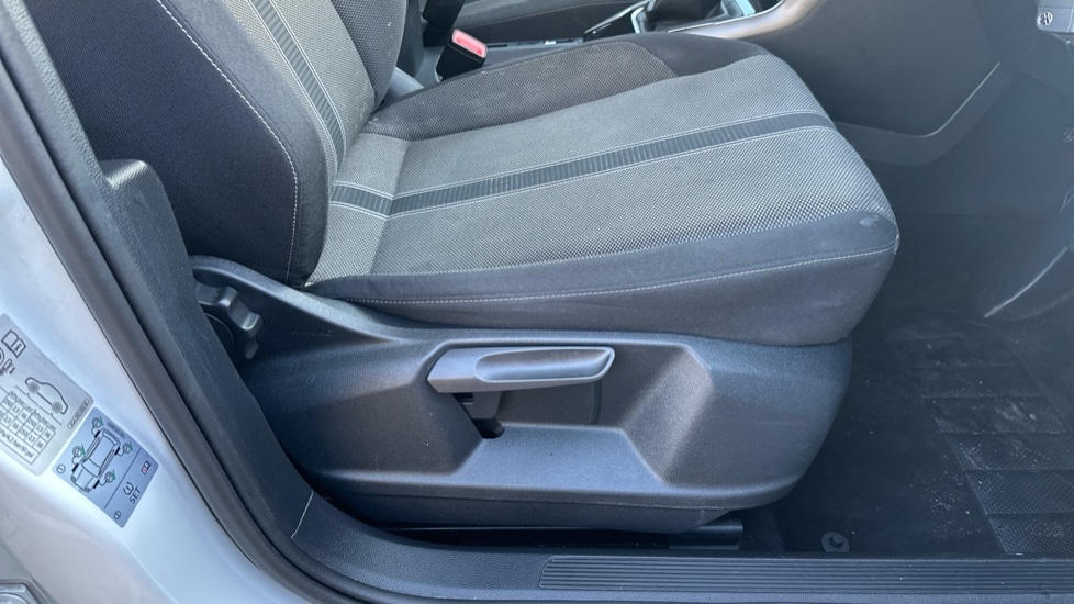 Used Volkswagen T-Roc 2020 for sale - 76586973: Photo 32