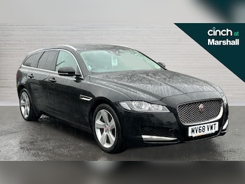 Used Jaguar XF 2018 for sale - 76817649: Photo