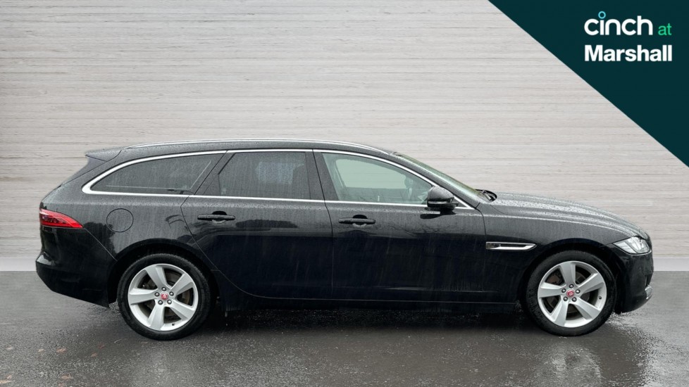 Used Jaguar XF 2018 for sale - 76817649: Photo 2