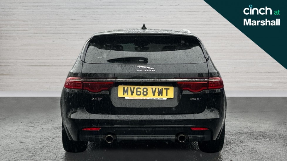 Used Jaguar XF 2018 for sale - 76817649: Photo 4