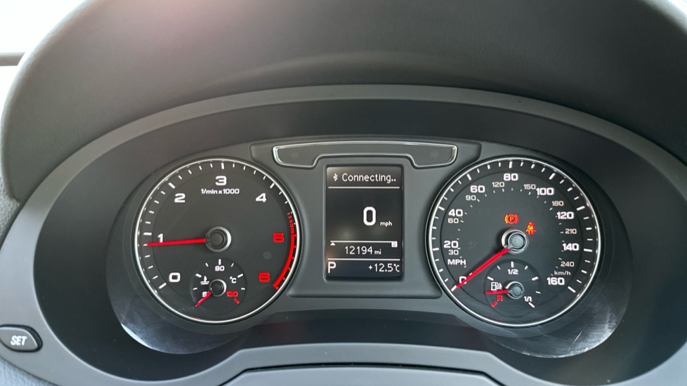 Used Audi Q3 2017 for sale - 76842160: Photo 13