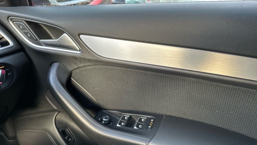 Used Audi Q3 2017 for sale - 76842160: Photo 29