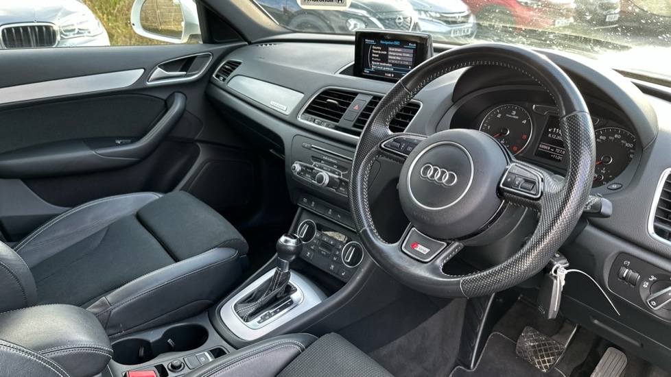 Used Audi Q3 2017 for sale - 76842160: Photo 9