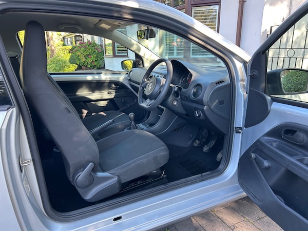 Used Volkswagen up! 2015 for sale - 75628250: Photo 8