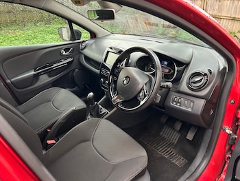 Used Renault Clio 2013 for sale - 76505258: Photo