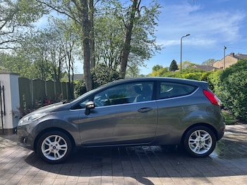 Used Ford Fiesta 2015 for sale - 76089336: Photo