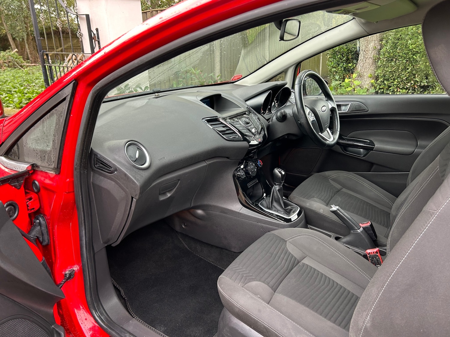 Used Ford Fiesta 2014 for sale - 76193108: Photo 15