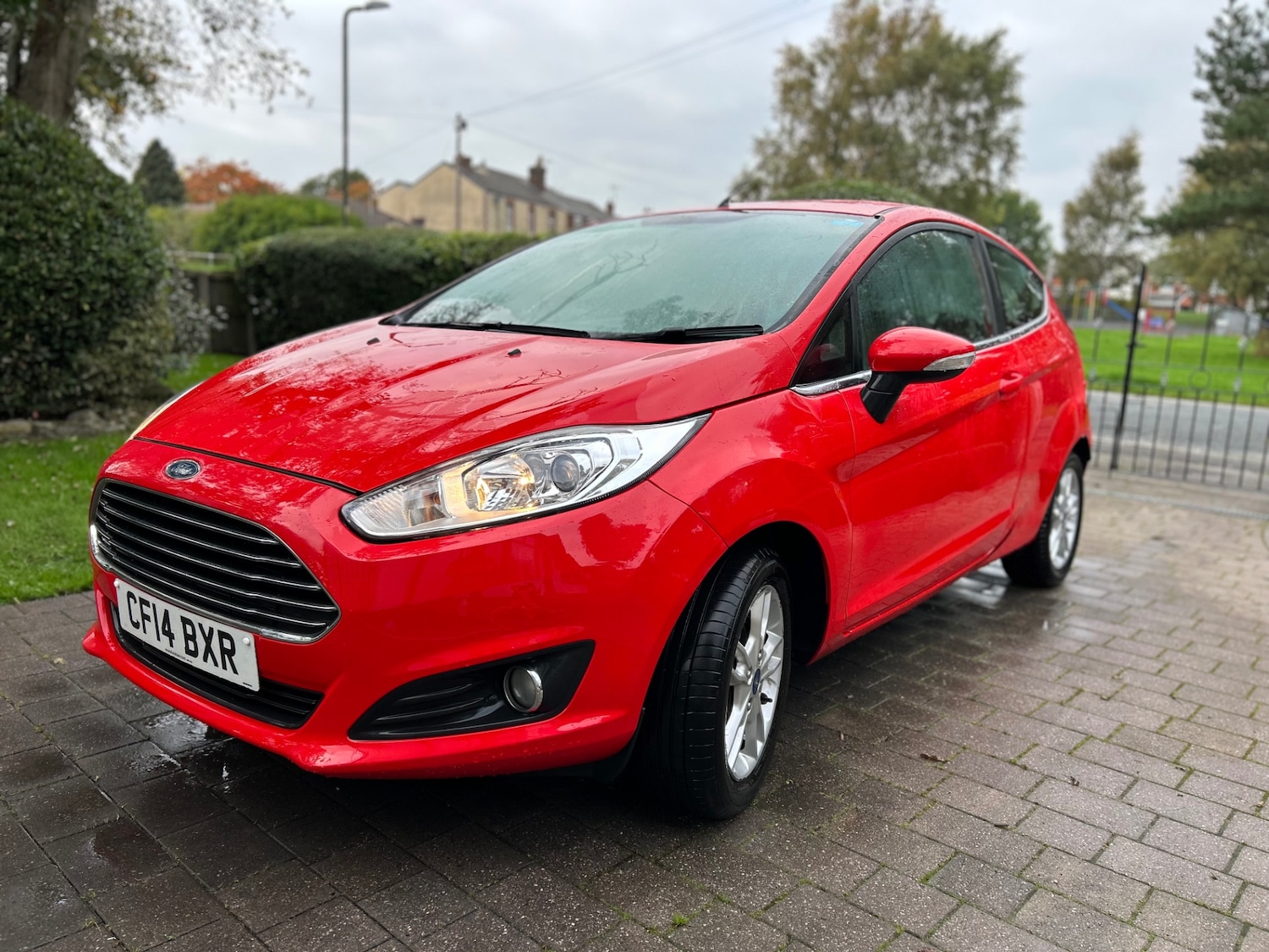Used Ford Fiesta 2014 for sale - 76193108: Photo 2