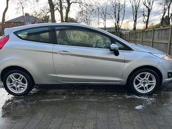 Used Ford Fiesta 2013 for sale - 77607854: Photo