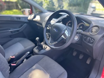 Used Ford Fiesta 2015 for sale - 78963602: Photo