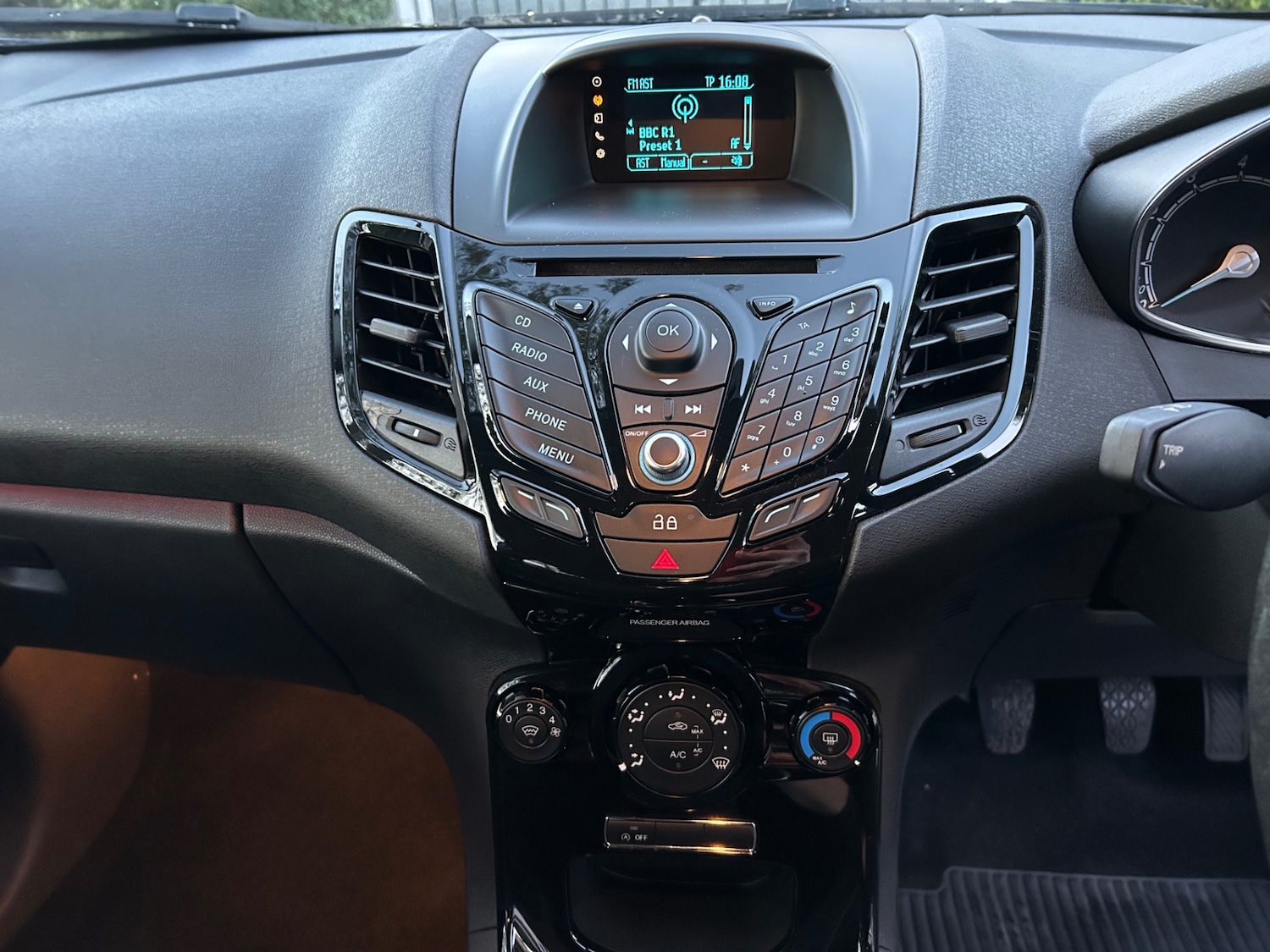 Used Ford Fiesta 2014 for sale - 76626797: Photo 38