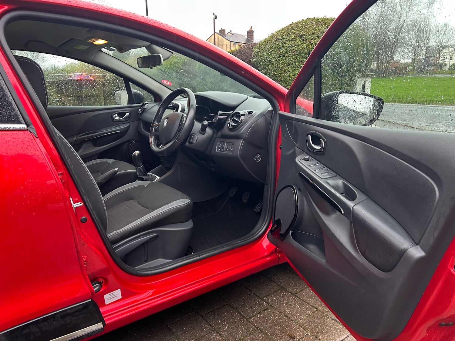 Used Renault Clio 2016 for sale - 76885226: Photo 14