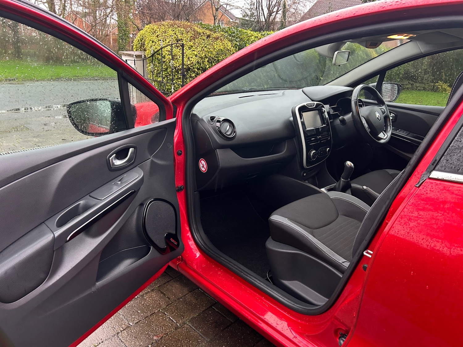 Used Renault Clio 2016 for sale - 76885226: Photo 19