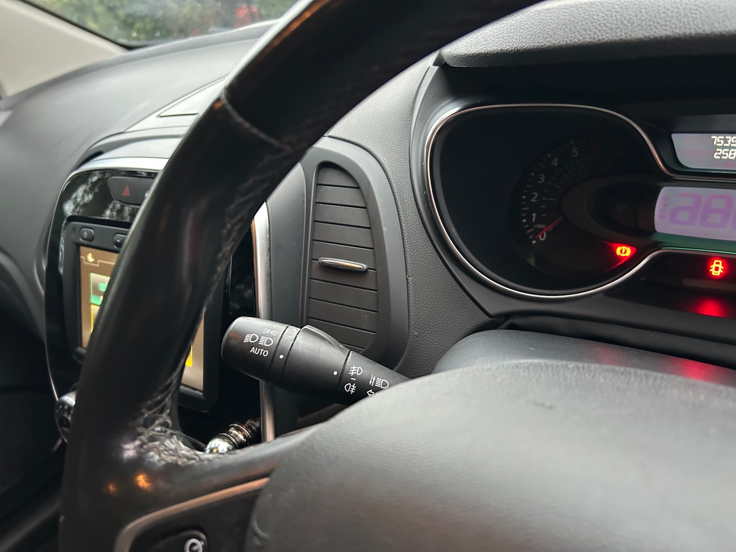 Used Renault Captur 2018 for sale - 76505024: Photo 33