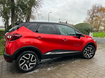 Used Renault Captur 2018 for sale - 76505024: Photo