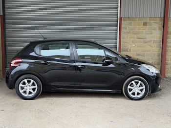 Used Peugeot 208 2013 for sale - 79551917: Photo
