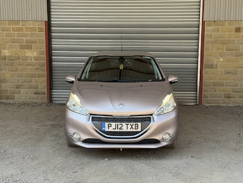 Used Peugeot 208 2012 for sale - 79551915: Photo