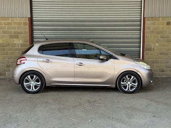 Used Peugeot 208 2012 for sale - 79551915: Photo