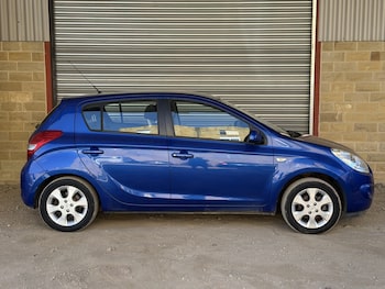 Used Hyundai i20 2011 for sale - 79551913: Photo