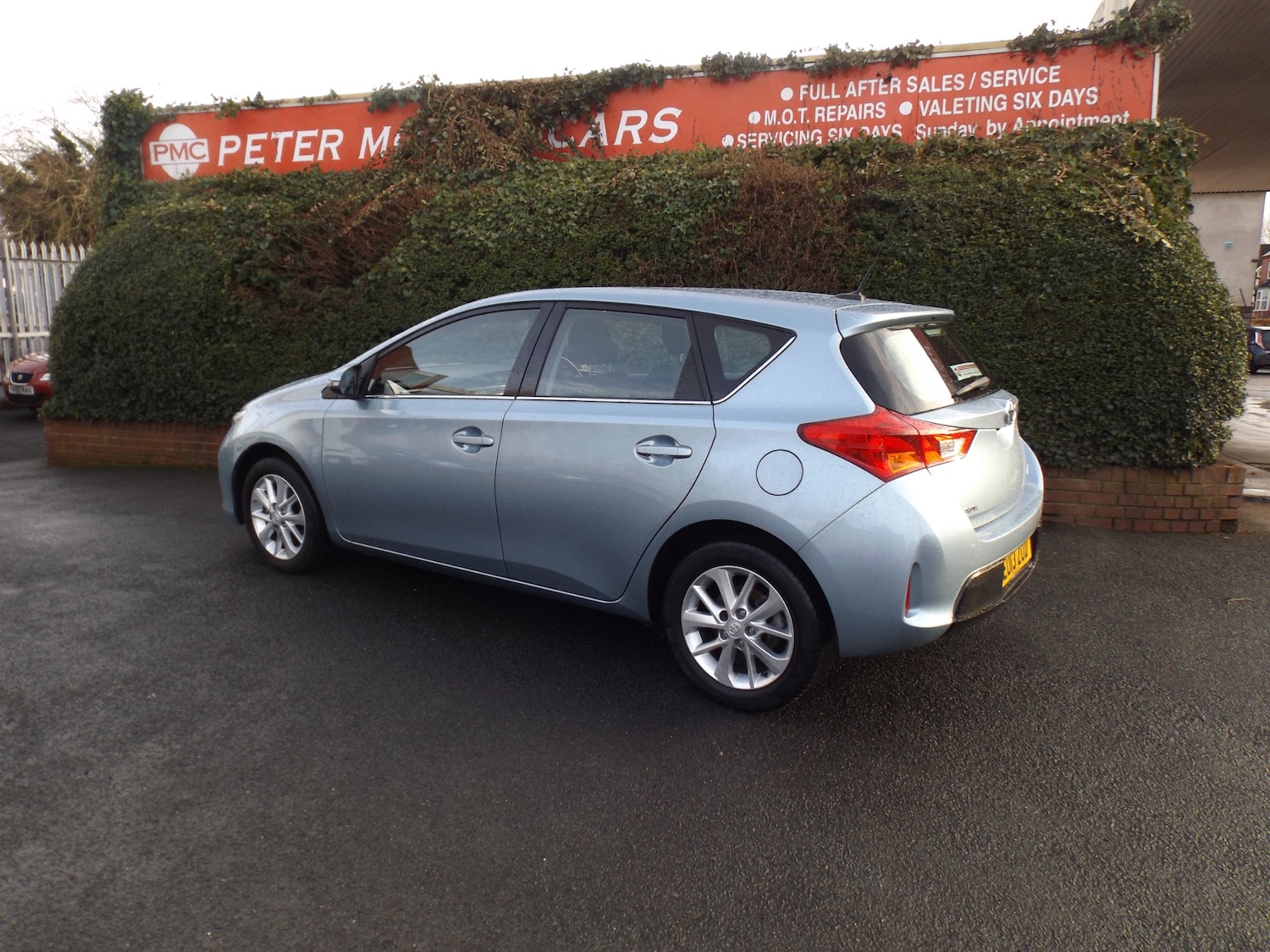 Used Toyota Auris 2013 for sale - 77380802: Photo 2