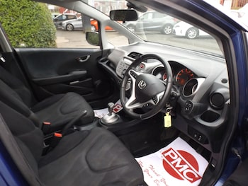 Used Honda Jazz 2010 for sale - 77791050: Photo