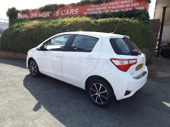 Used Toyota Yaris 2018 for sale - 79320795: Photo