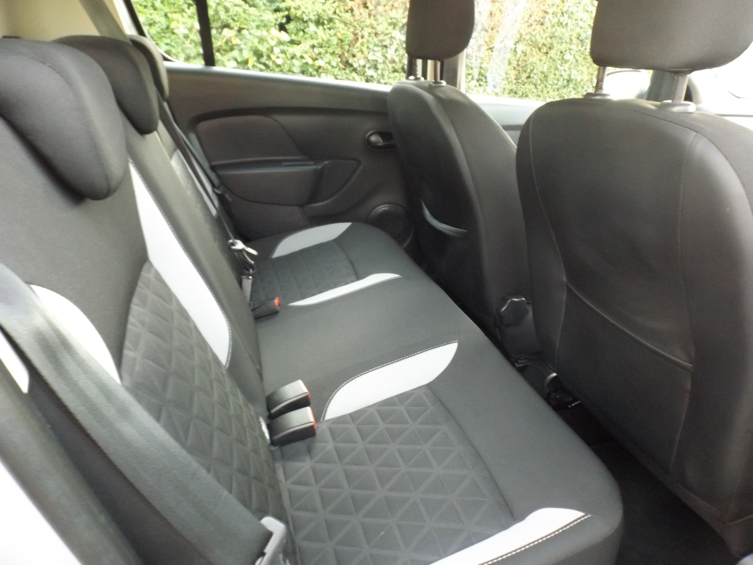 Used Dacia Sandero Stepway 2014 for sale - 76879319: Photo 7