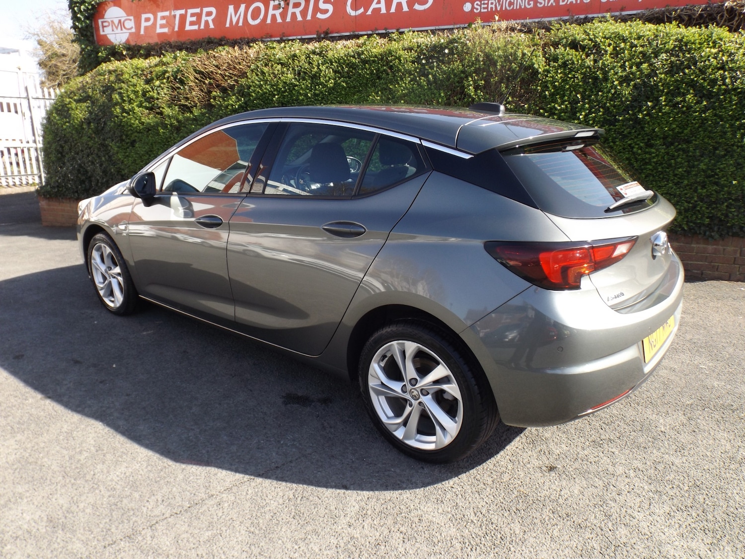 Used Vauxhall Astra 2017 for sale - 78166069: Photo 2