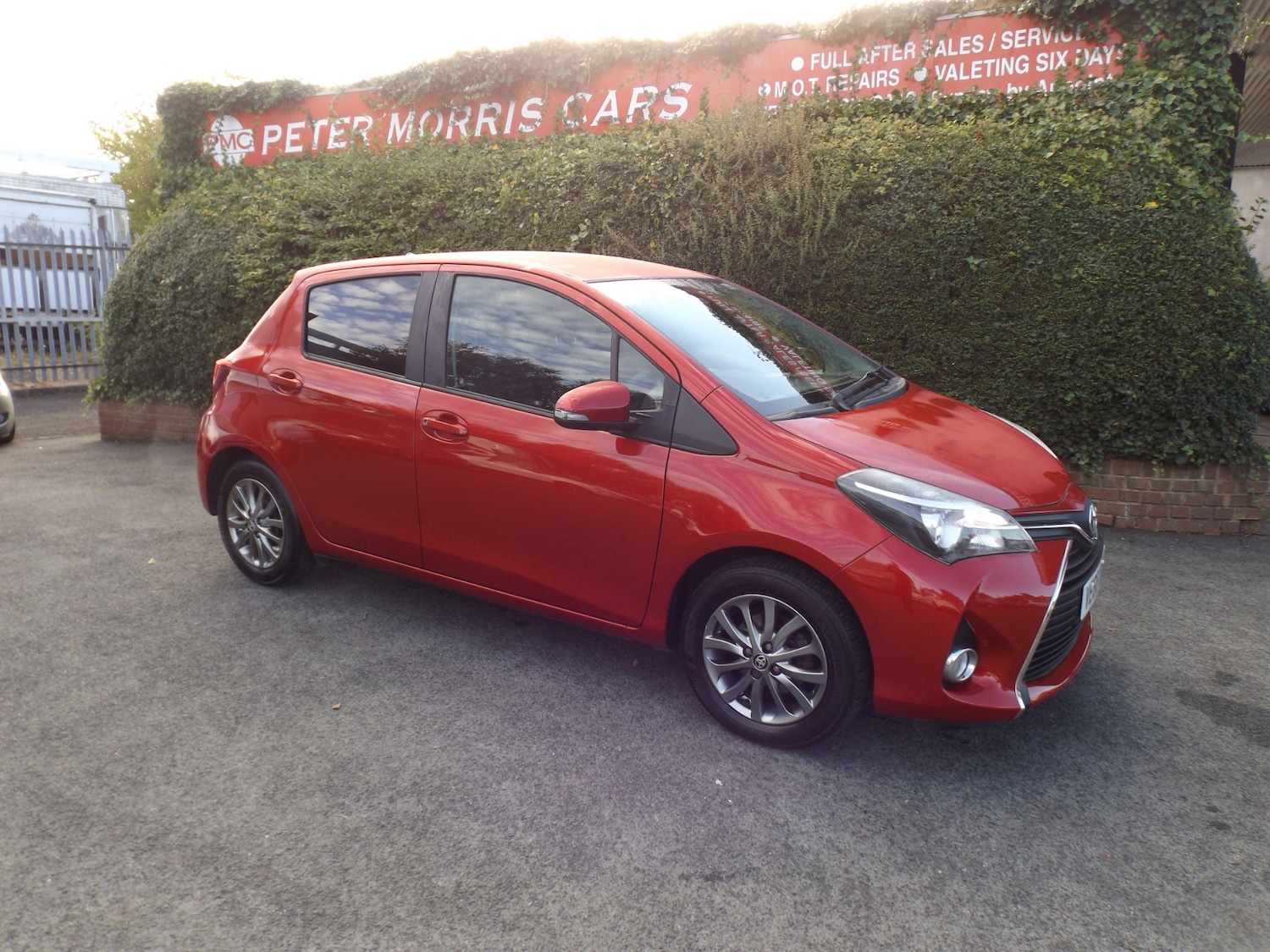 Used Toyota Yaris 2016 for sale - 76113875: Photo 1