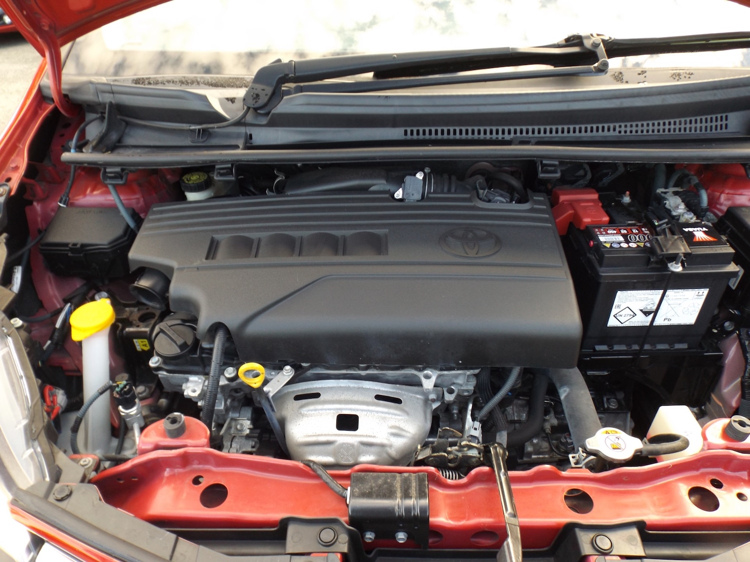 Used Toyota Yaris 2016 for sale - 76113875: Photo 12