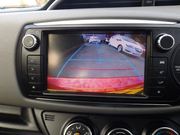 Used Toyota Yaris 2016 for sale - 76113875: Photo 3