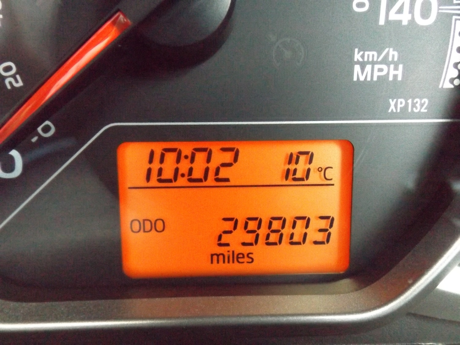 Used Toyota Yaris 2016 for sale - 76113875: Photo 4