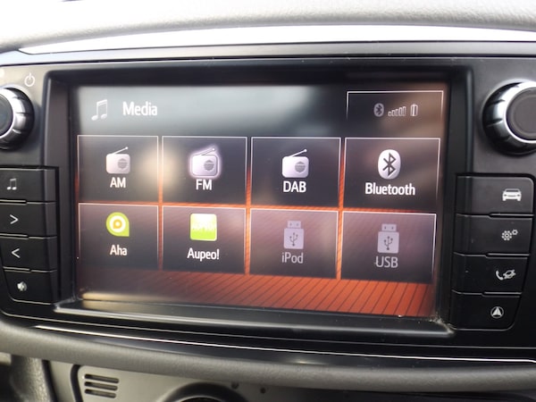 Used Toyota Yaris 2016 for sale - 76113875: Photo 5