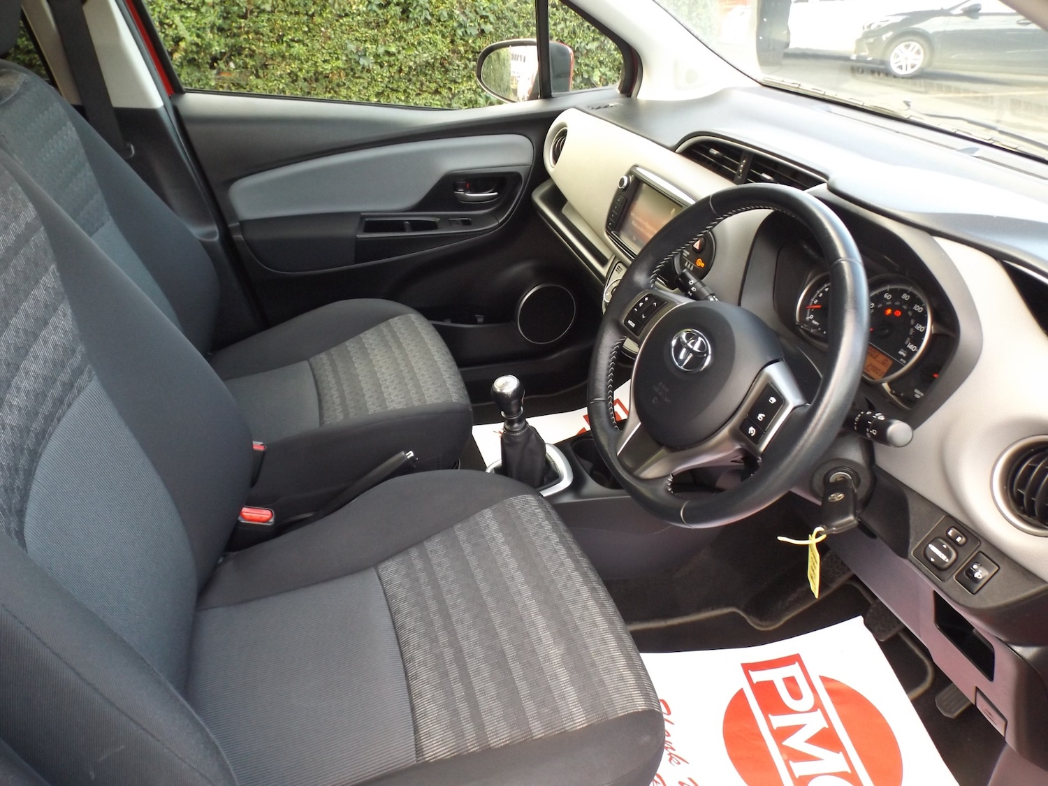 Used Toyota Yaris 2016 for sale - 76113875: Photo 8