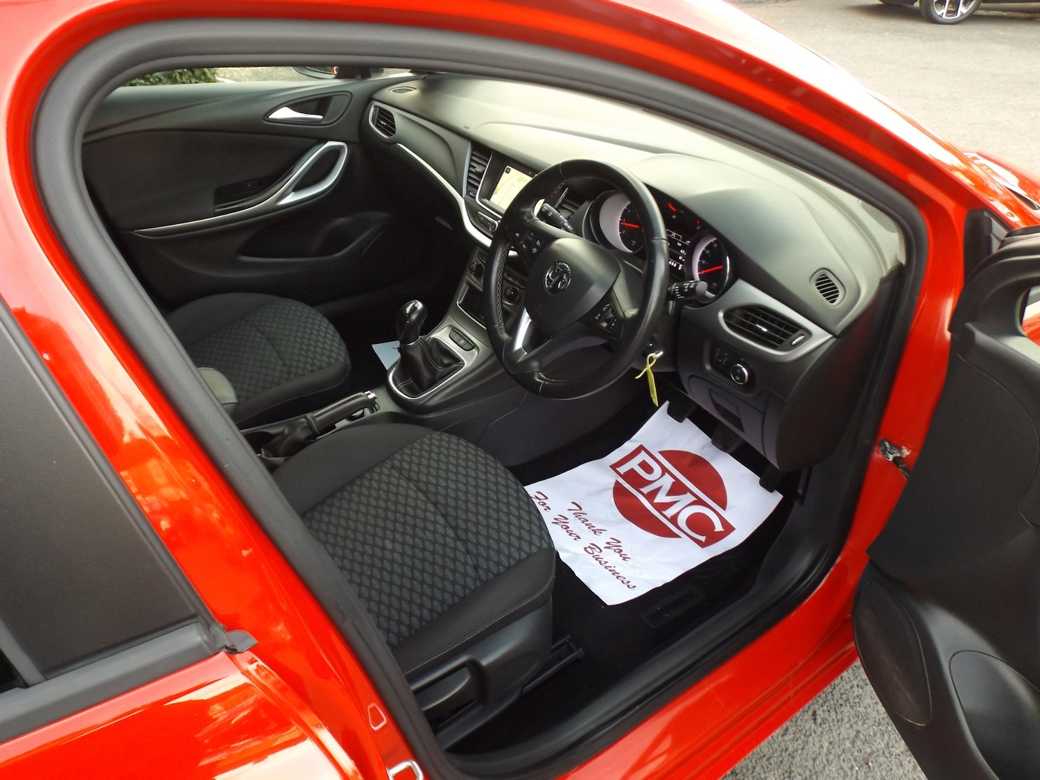 Used Vauxhall Astra 2018 for sale - 77045502: Photo 3