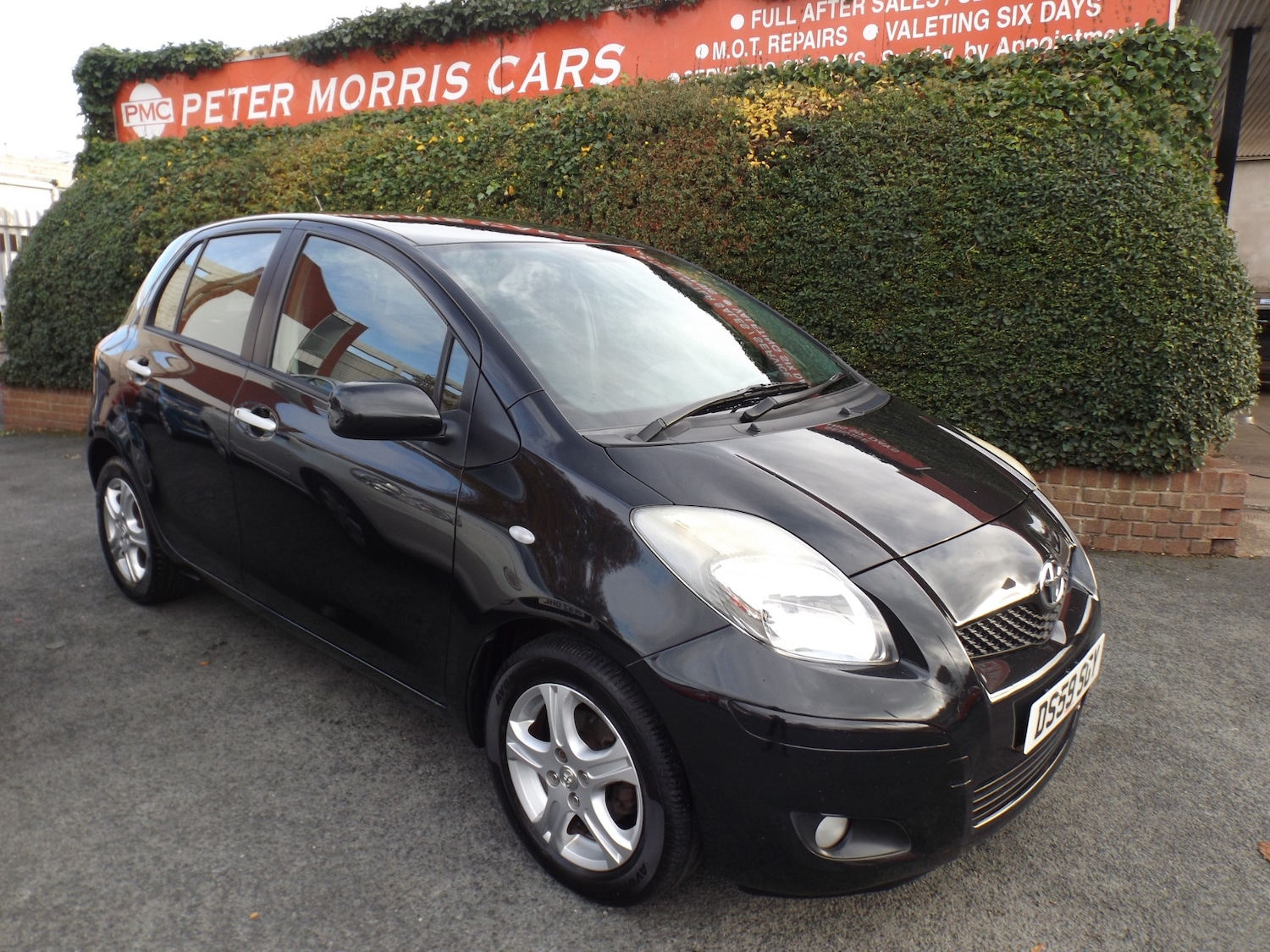 Used Toyota Yaris 2010 for sale - 76437305: Photo 1