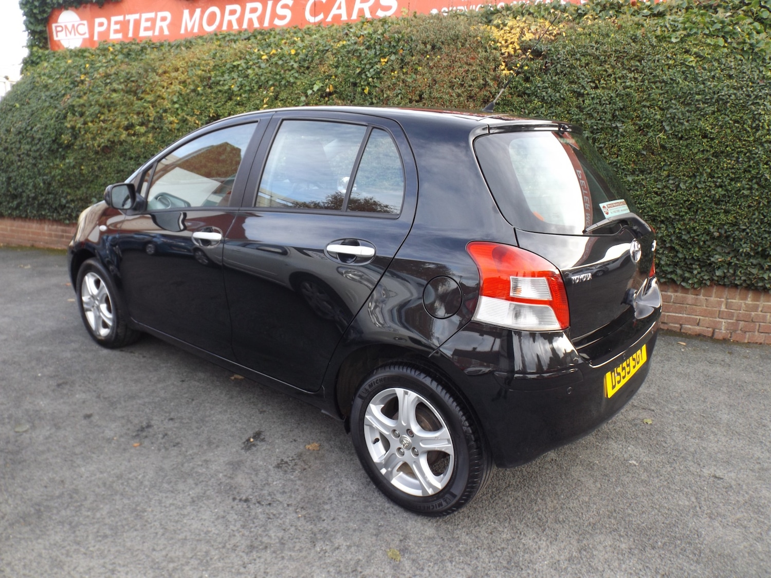 Used Toyota Yaris 2010 for sale - 76437305: Photo 2