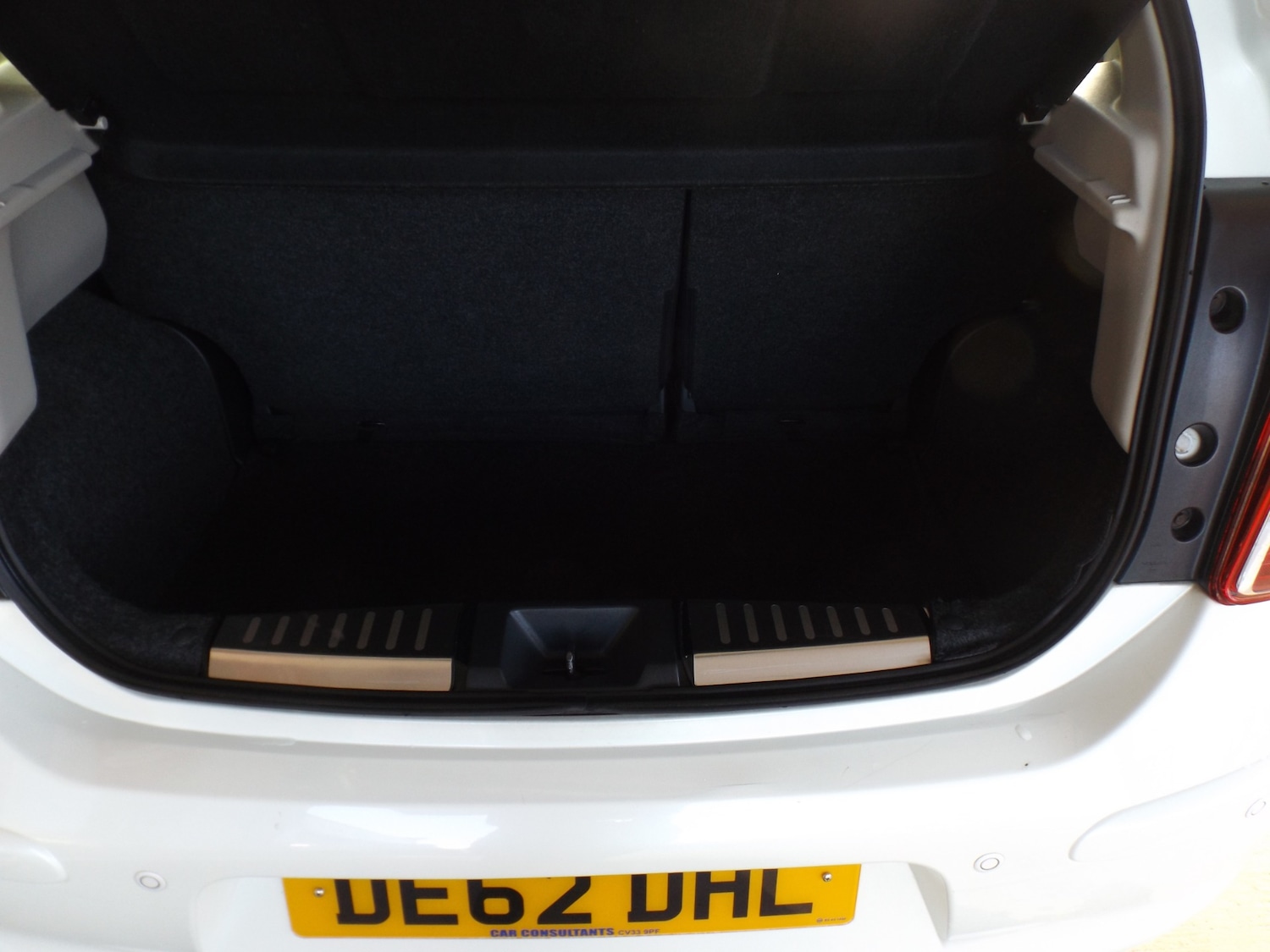 Used Nissan Micra 2012 for sale - 76532703: Photo 10