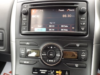 Used Toyota Auris 2012 for sale - 76170916: Photo 4