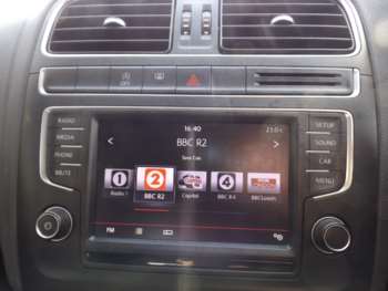 Used Volkswagen Polo 2015 for sale - 74731502: Photo