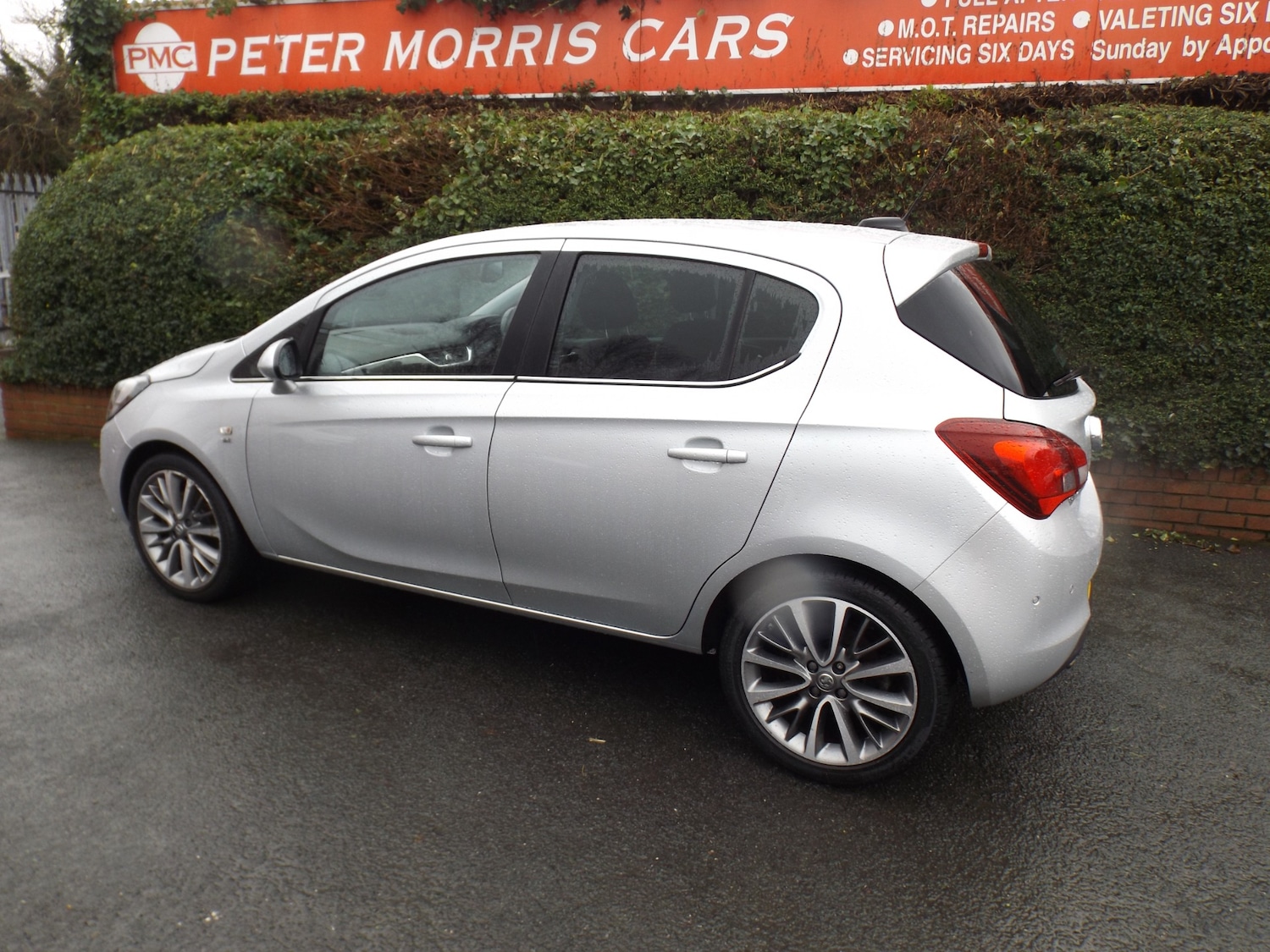 Used Vauxhall Corsa 2017 for sale - 77475675: Photo 2