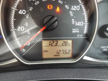 Used Toyota Yaris 2015 for sale - 78668566: Photo