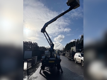 Used Land Rover Defender 2013 for sale - 77350795: Photo