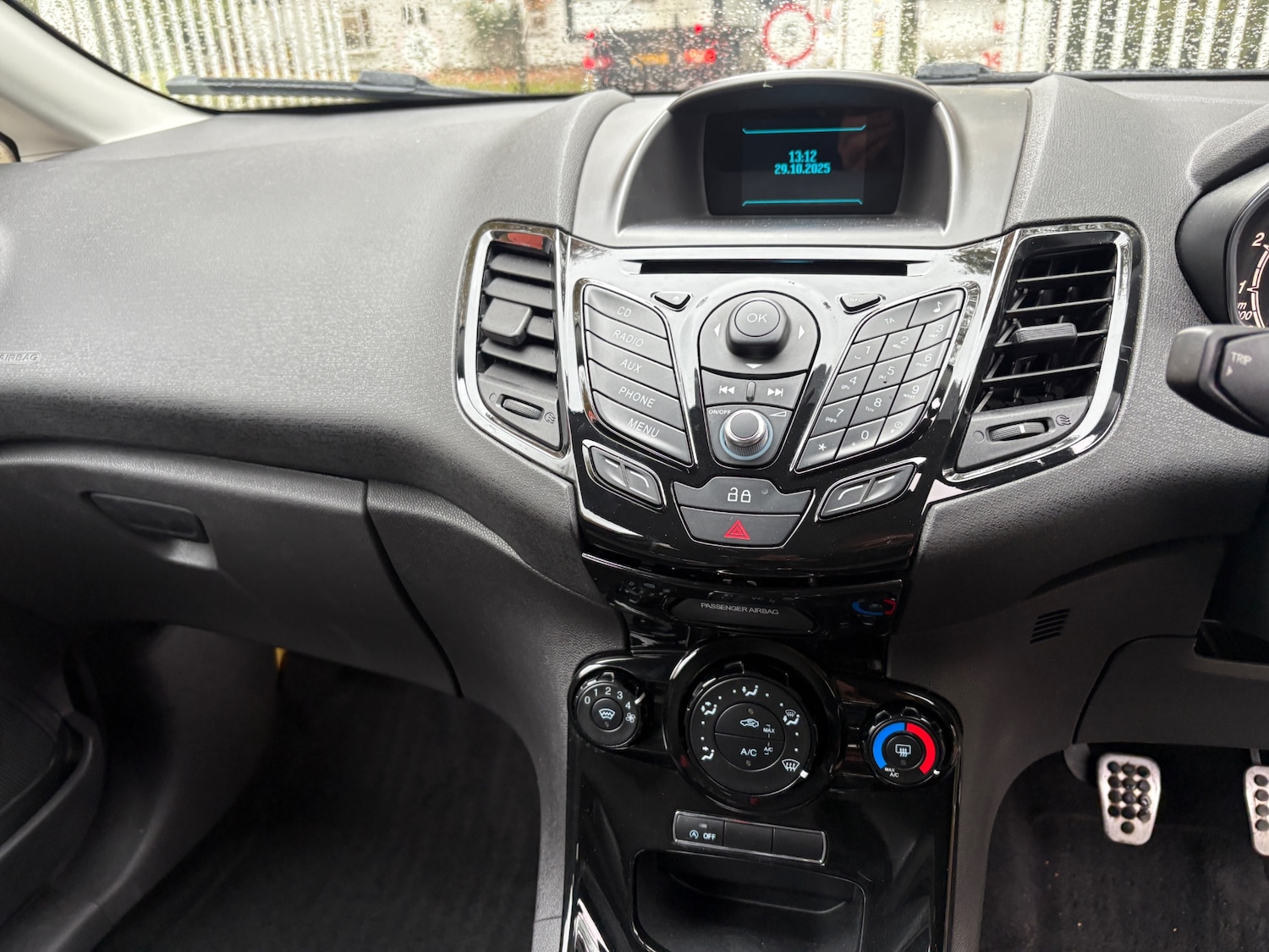 Used Ford Fiesta 2013 for sale - 76651086: Photo 10