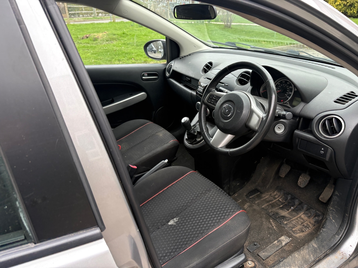 Used Mazda Mazda2 2011 for sale - 77595531: Photo 11